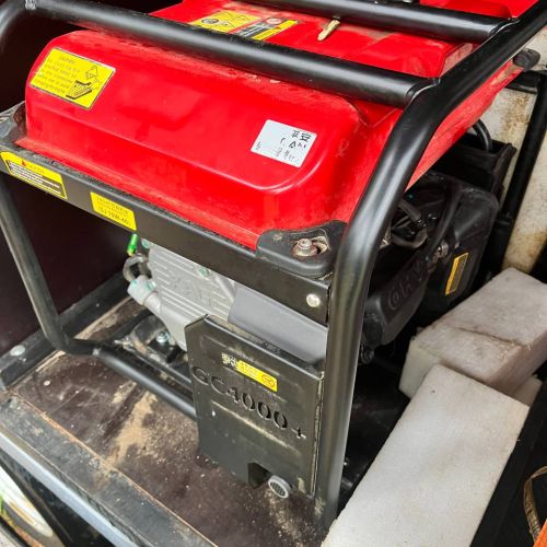 Сельскохозяйственный дрон с дополнительным оборудованием