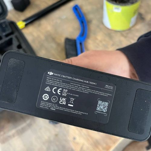 Сельскохозяйственный дрон с дополнительным оборудованием