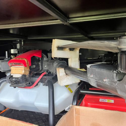 Сельскохозяйственный дрон с дополнительным оборудованием