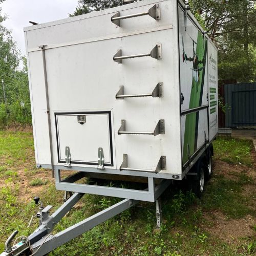 Сельскохозяйственный дрон с дополнительным оборудованием