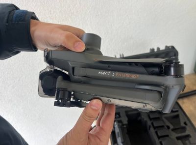 Сельскохозяйственный дрон с дополнительным оборудованием