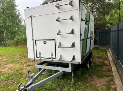 Сельскохозяйственный дрон с дополнительным оборудованием