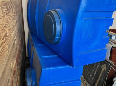 Сельскохозяйственный дрон с дополнительным оборудованием